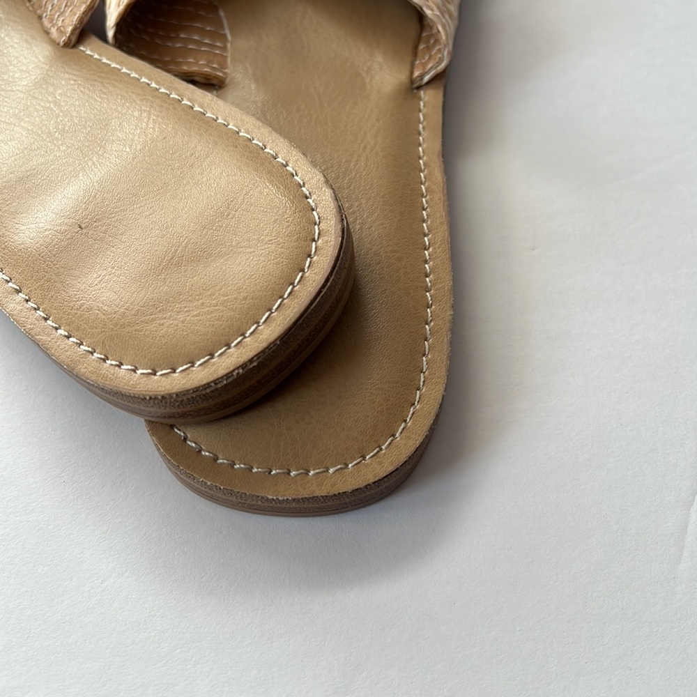 Open Toe Sandals - Picture 4 of 6